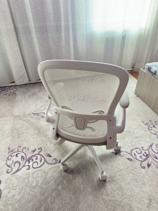 Компьютерный стул