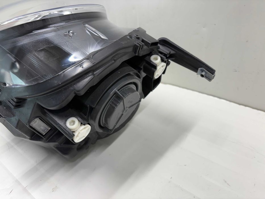 Десен фар Н7 Мини Купър Ф54 Ф55 Ф56 Ф57 с жълт мигач