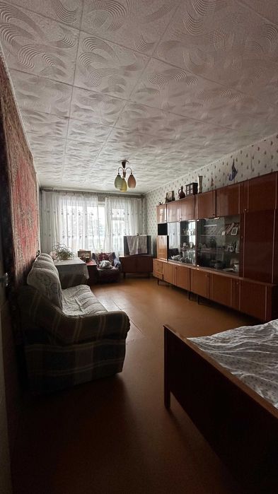 Квартира 2х комнатная Космическая. Площадь ушанова.