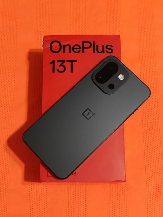 One Plus 13T 256 gb Ram 24 5G полный комплект