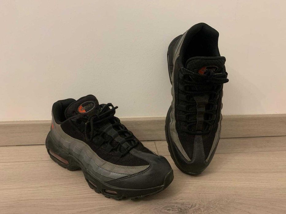 Adidasi nike air max 95 negrii