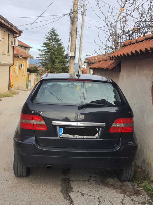Мерцедес Б клас.