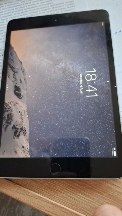 Apple Ipad mini 3, перфектна батерия.