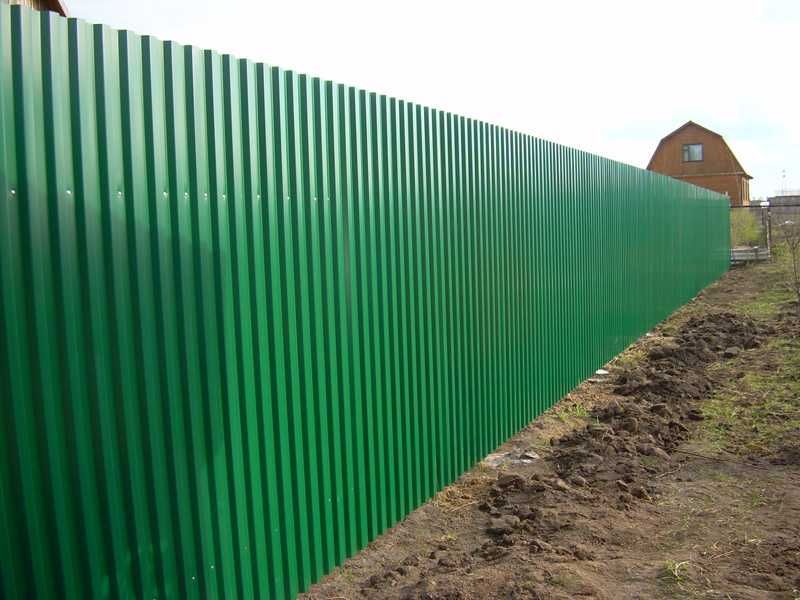 Установка заборов из профлиста