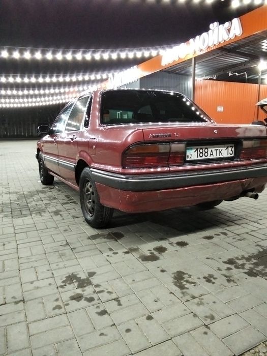 Mitsubishi galant