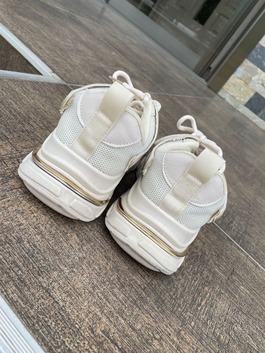 Дамски сникърсии