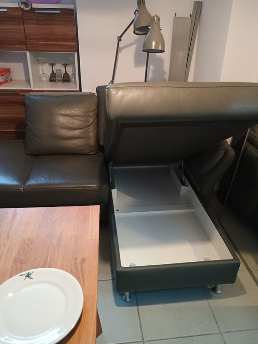 Mobila , frigidere , televizoare si accesorii moderne.