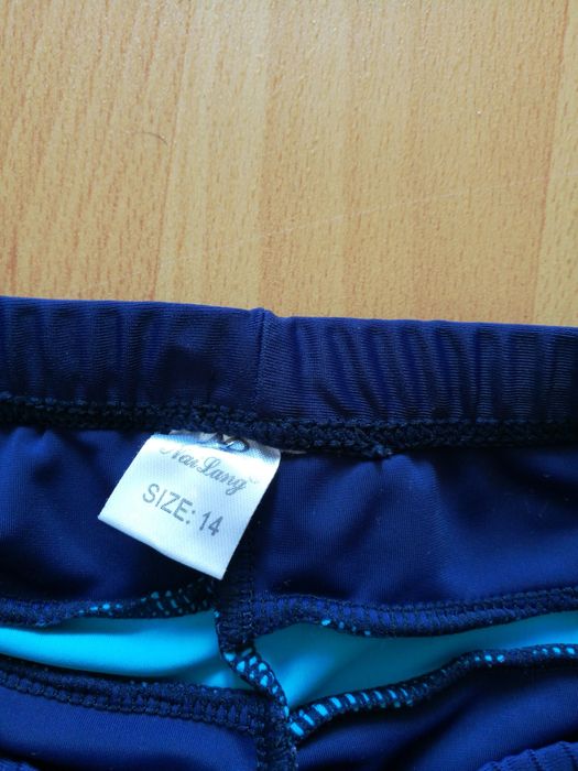 бански  Vian дамски черве +подарък др.бански,тениска /панталон/обувки