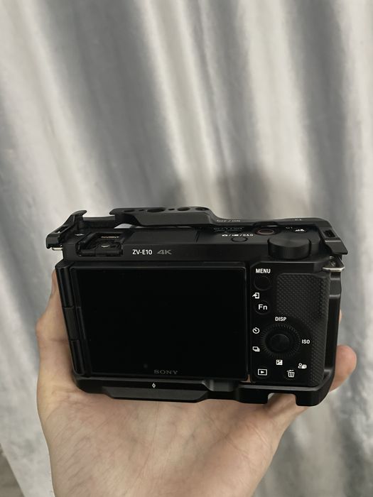 Sony ZV-E10 + оптика + аксессуары Готовый комплект для фото и видео