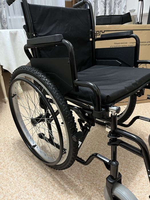 Продам инвалидную коляску
