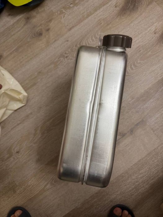 Металлическая канистра