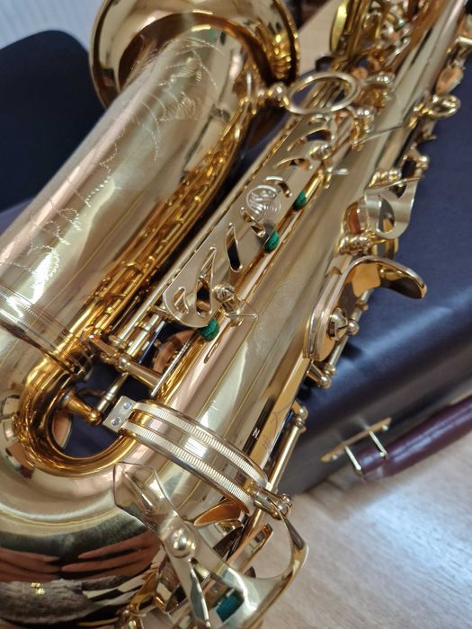 Saxofon alto semiprofesional