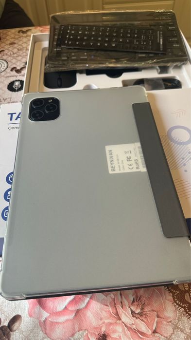 Tableta Beynivan 12 plus 24 gb ram si 256gb stocare noua nouta