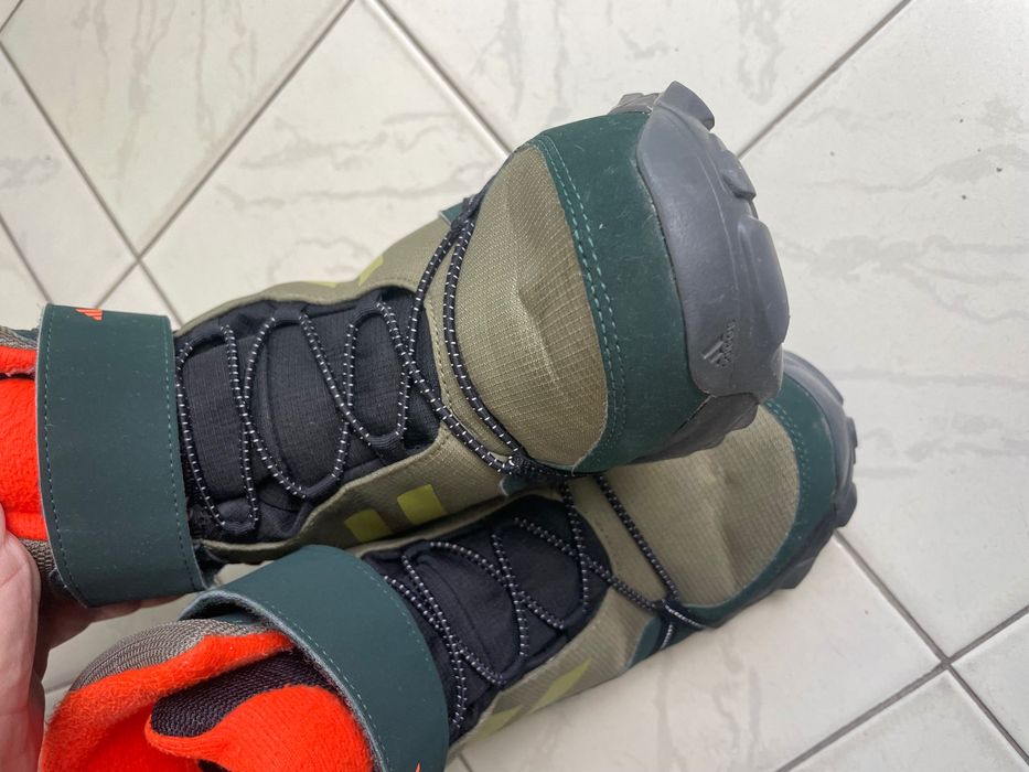 Ботуши Адидас 39 1/3