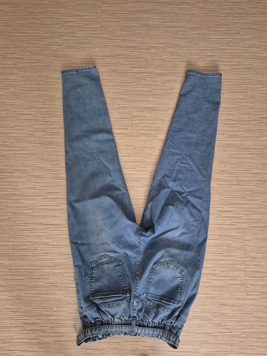 Дамски дънки размер 28