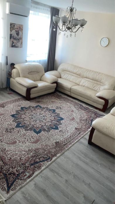 Диван и клесло заказной с китай