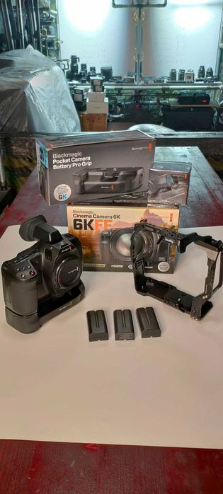 Blackmagic 6k full frame L mount , battery grip, viewfinder, cage, extra batteries