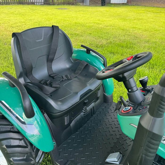 Трактор детский с прицепом