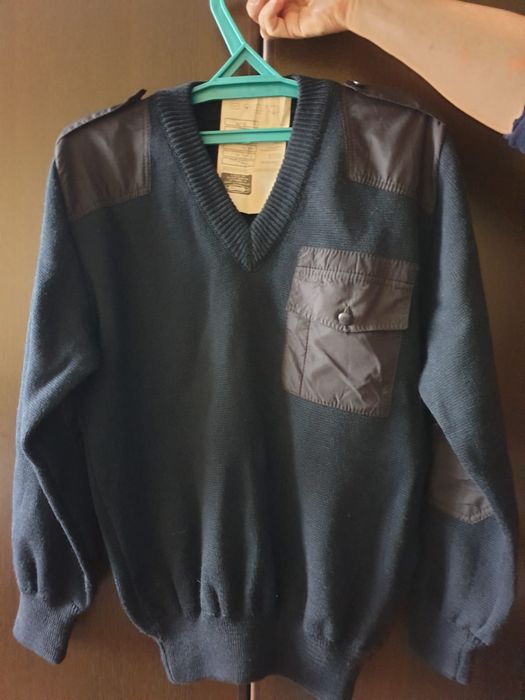 Джемпер  новый .