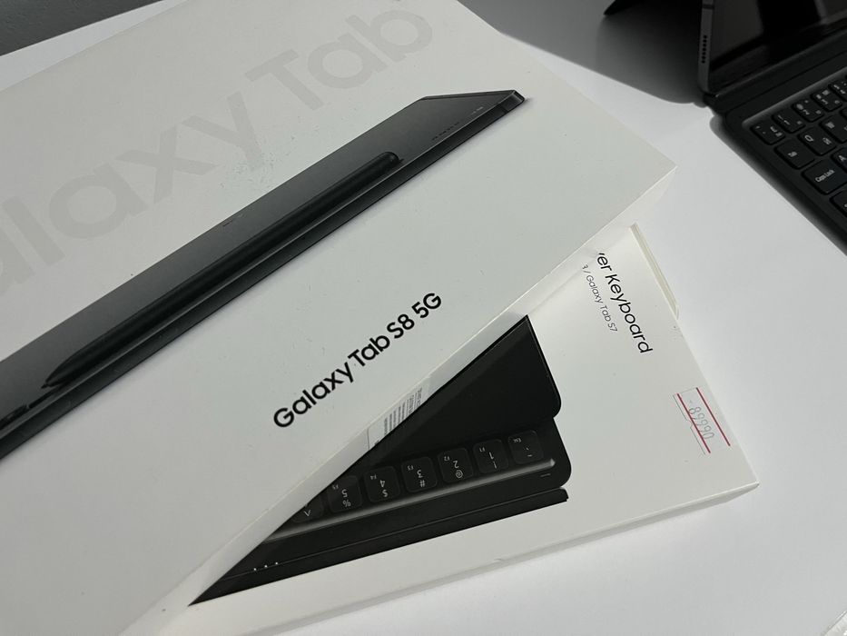 Продаётся Планшет Samsung Galaxy S8 5G.