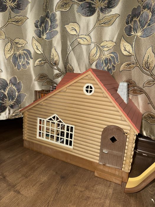 Продам Детский Деревянный Дом (Мини-Городок)