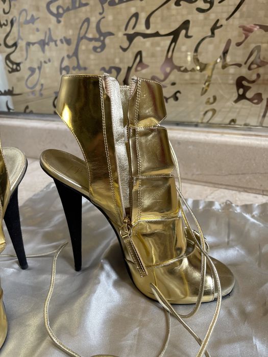 Sandale aurii Giuseppe Zanotti