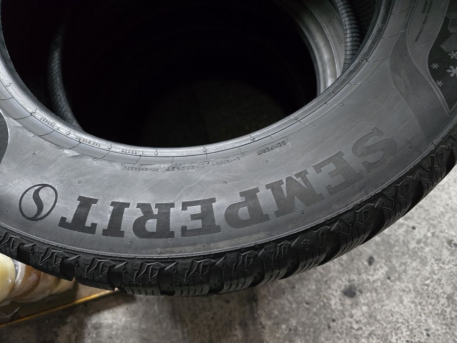 Semperit 215/65 R17 99H MS iarnă