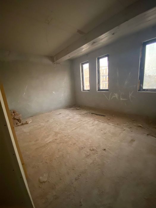 Квартира сотилади