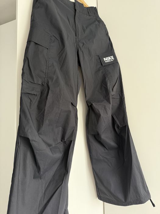 Pantaloni femei Nike marime S noi, cu eticheta