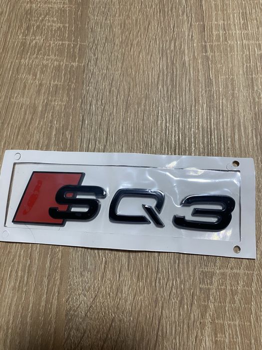 Audi Q3 задна емблема