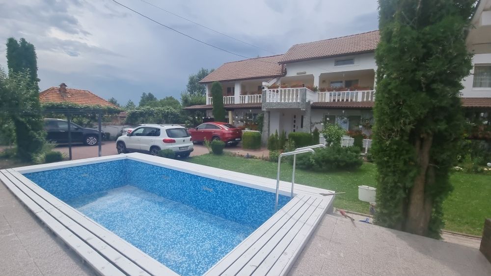 Petrece Revelionul 2026 la munte in apropiere de Ranca, Baia de Fier