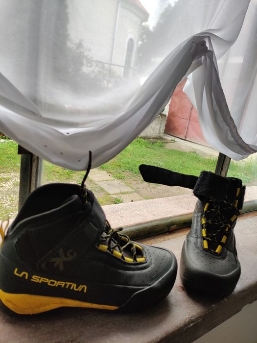 La Sportiva TX Canyon Blak/Yellow