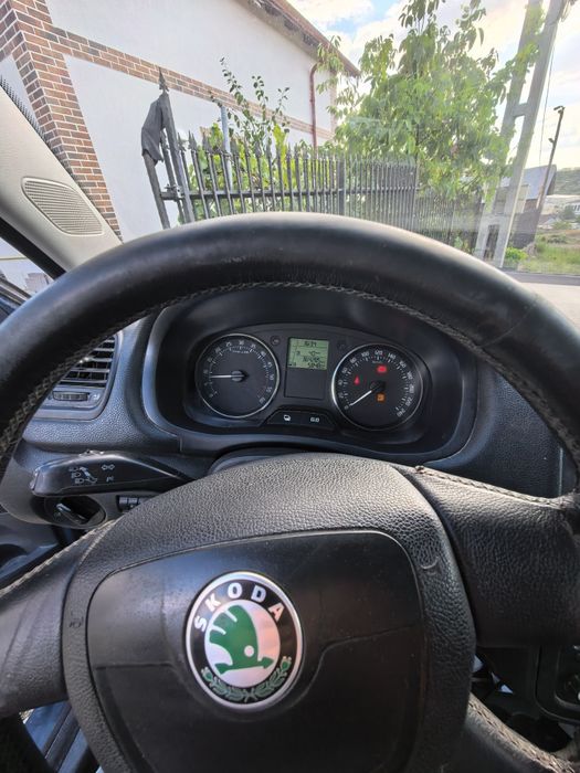 SKODA Fabia 2010 — imagine 5