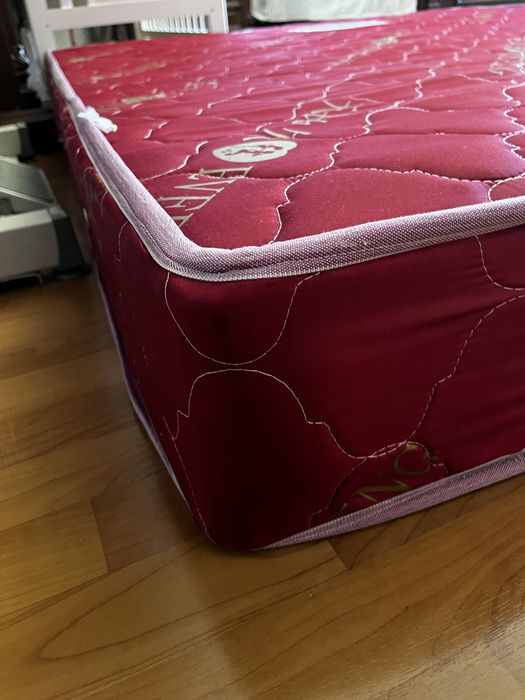 Продам матрас 1,8 м*2,0 м