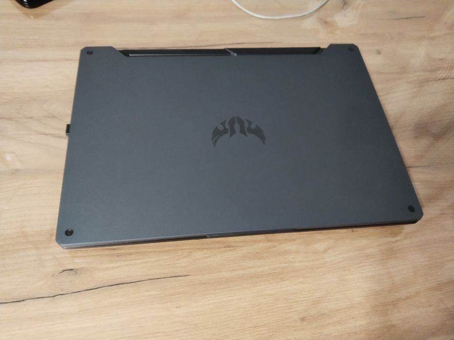 Продам игровой ноутбук Asus ryzen 7