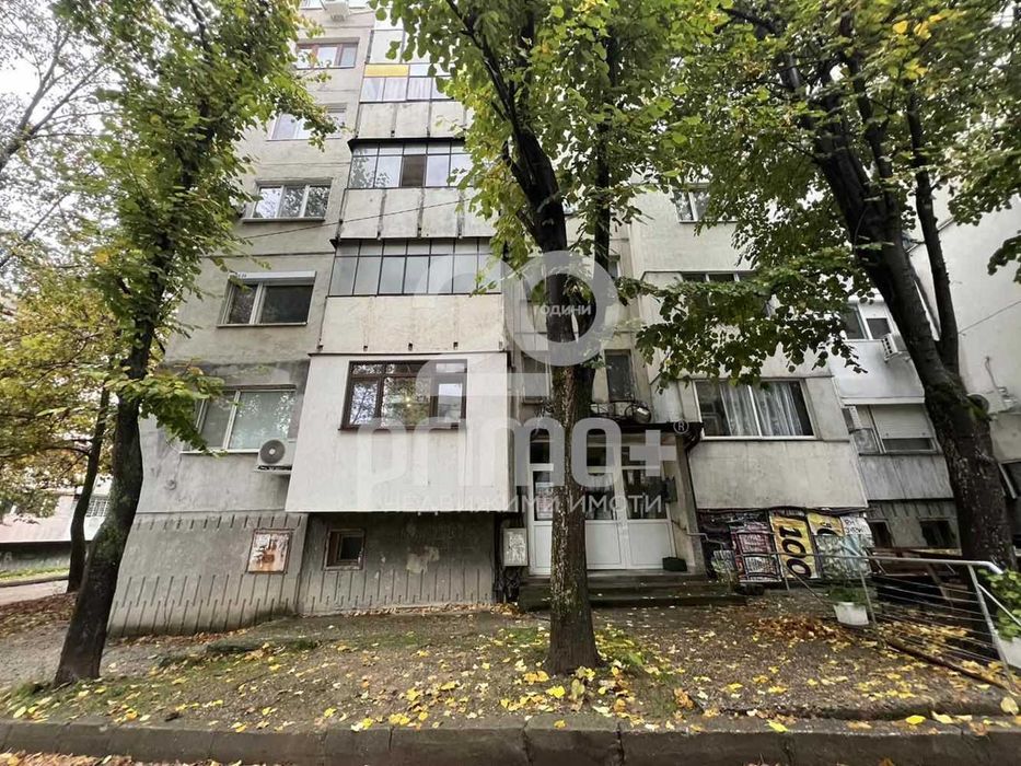 Продава се Тристаен апартамент в Велико Търново, Център - 71 кв.м за 1057 €/кв.м - Снимка #14