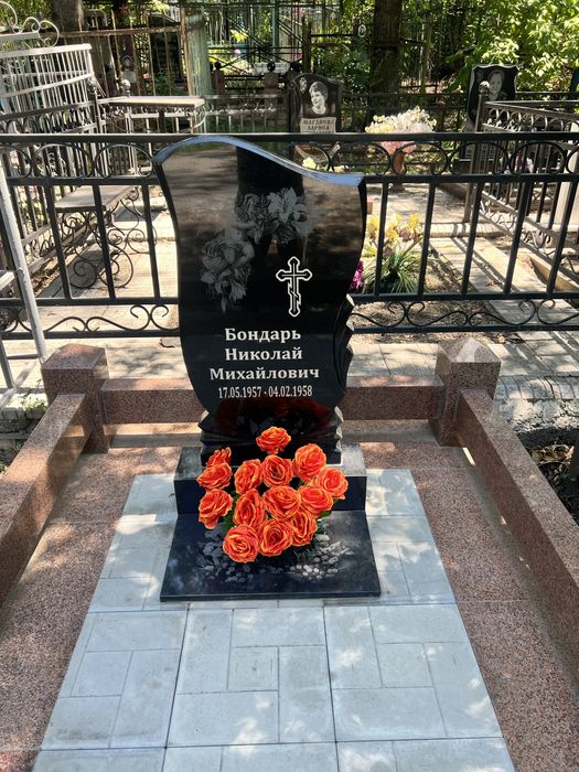 Установка памятников