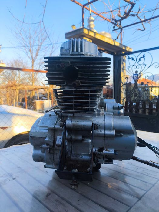 200сс Китайски двигател