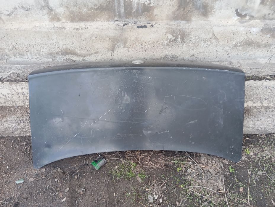 БМВ е38 крышка багажника