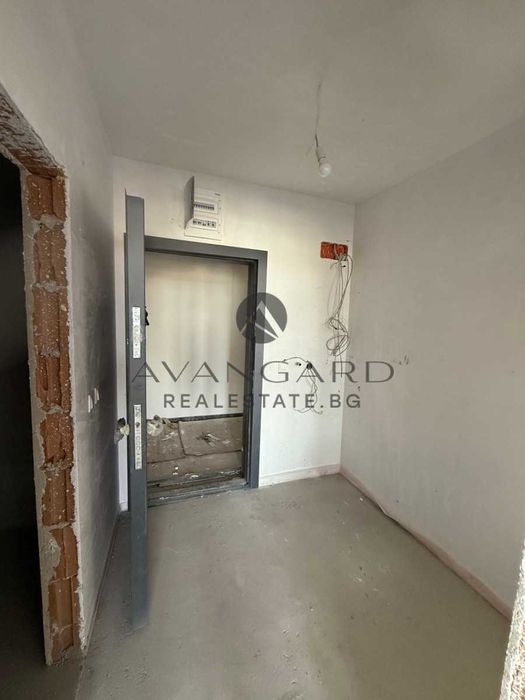 Продава се Двустаен апартамент в Пловдив, Тракия - 72 кв.м за 1289 €/кв.м - Снимка #5