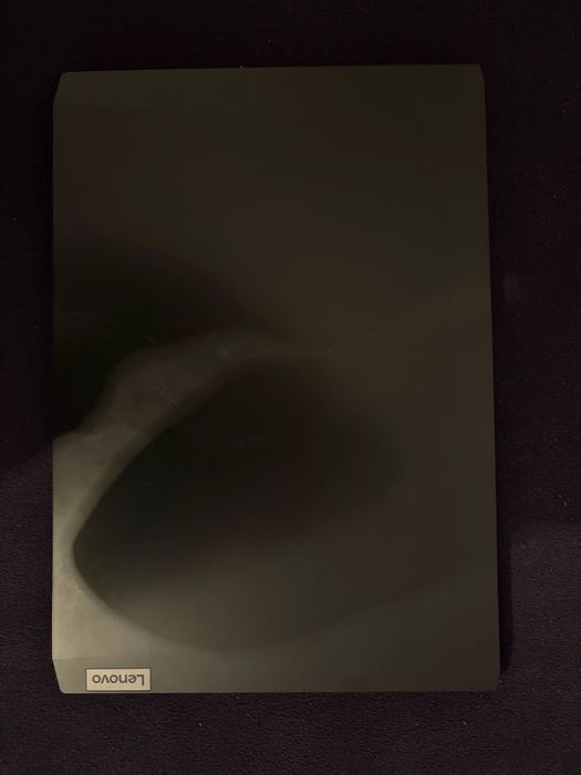 Vand ideapad Gaming 3-15ACH6 Laptop - Type 82K2+un set de gaming