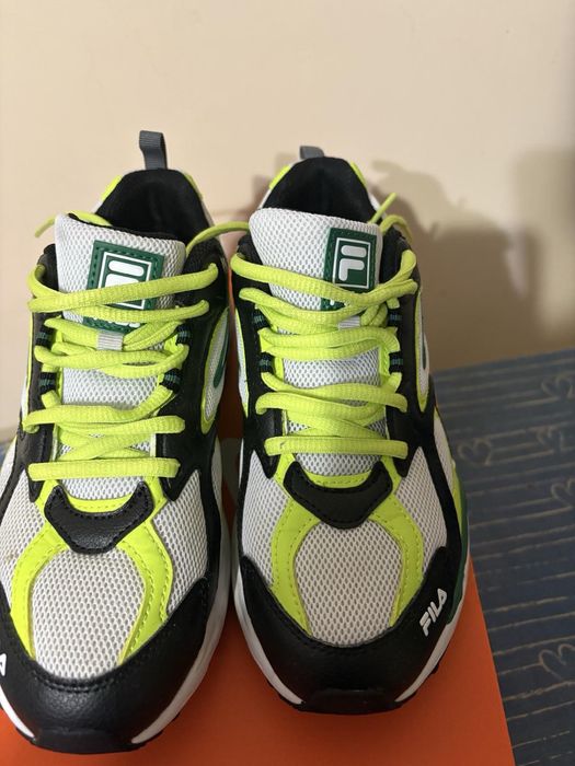 Маратонки FILA  38 номер