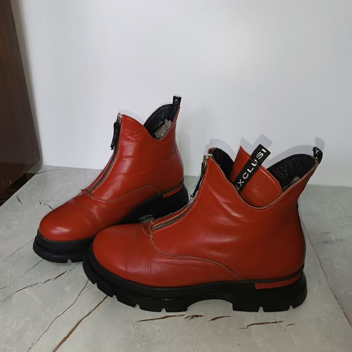 Зимние ботинки женские