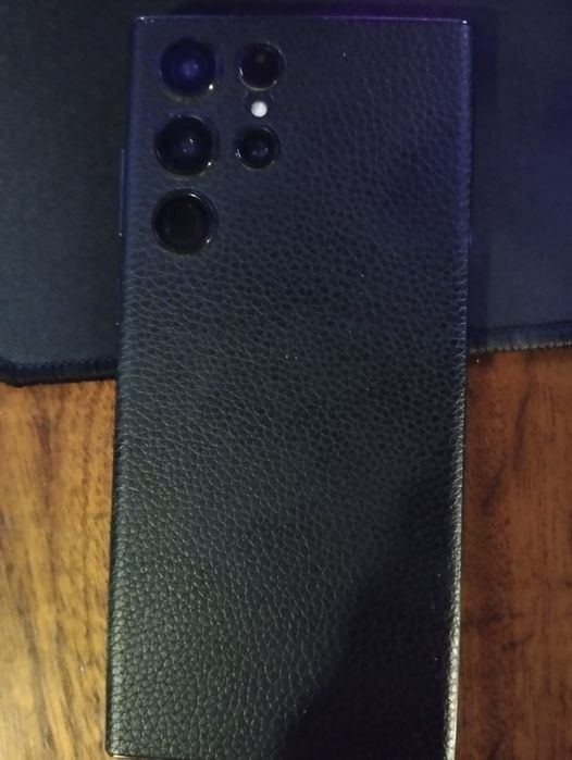 Продам Samsung s22 ultra