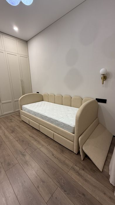 Срочноо продаем кровать для детской. Торг есть!