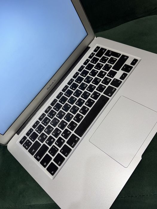 MacBook Air 13″ 2017 (A1466)