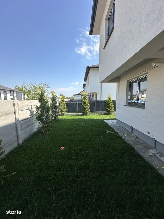 Casă singulară, 4 camere, teren 250 mp, gata de utilizare
