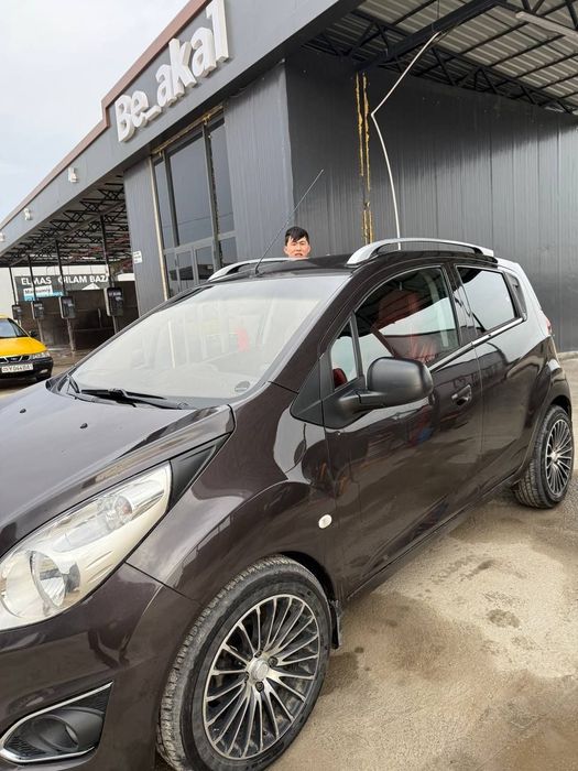 спарк 2017 автомат срочна 5500$