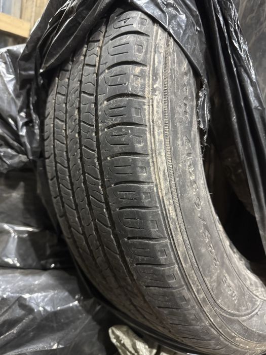 Шины б/у 225/65 R17