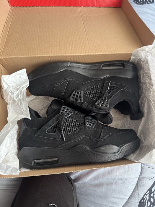 Jordan 4 black cat